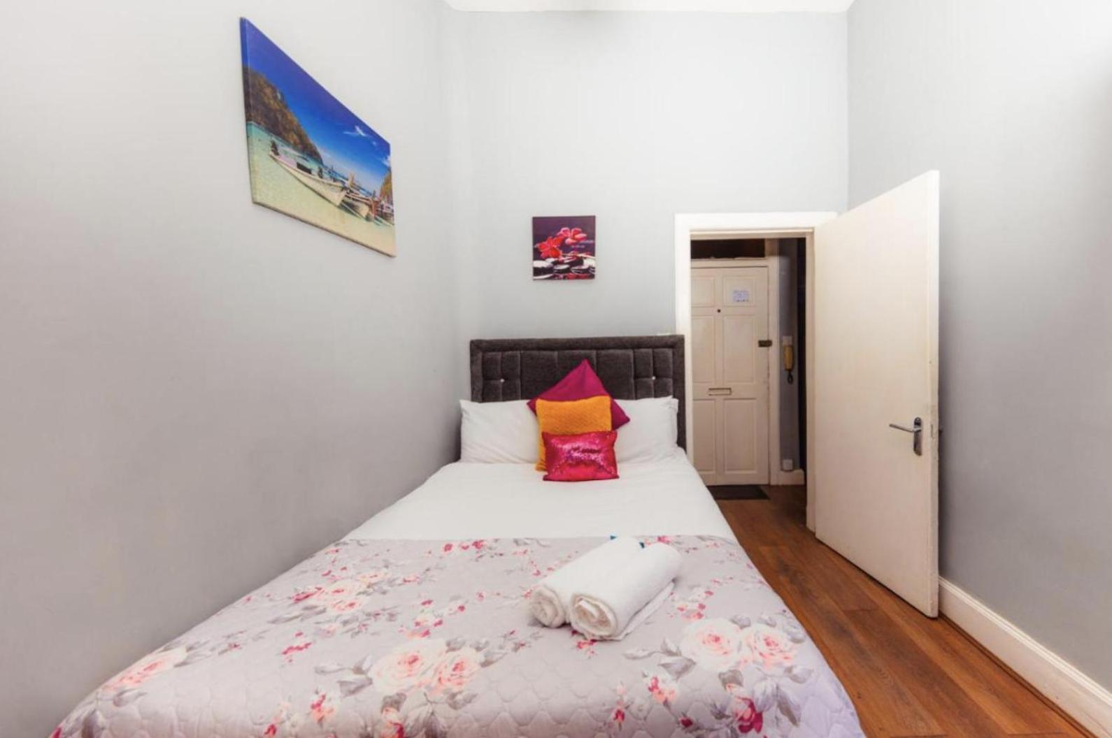 Warm Apartment By Holyrood Palace! Эдинбург Экстерьер фото