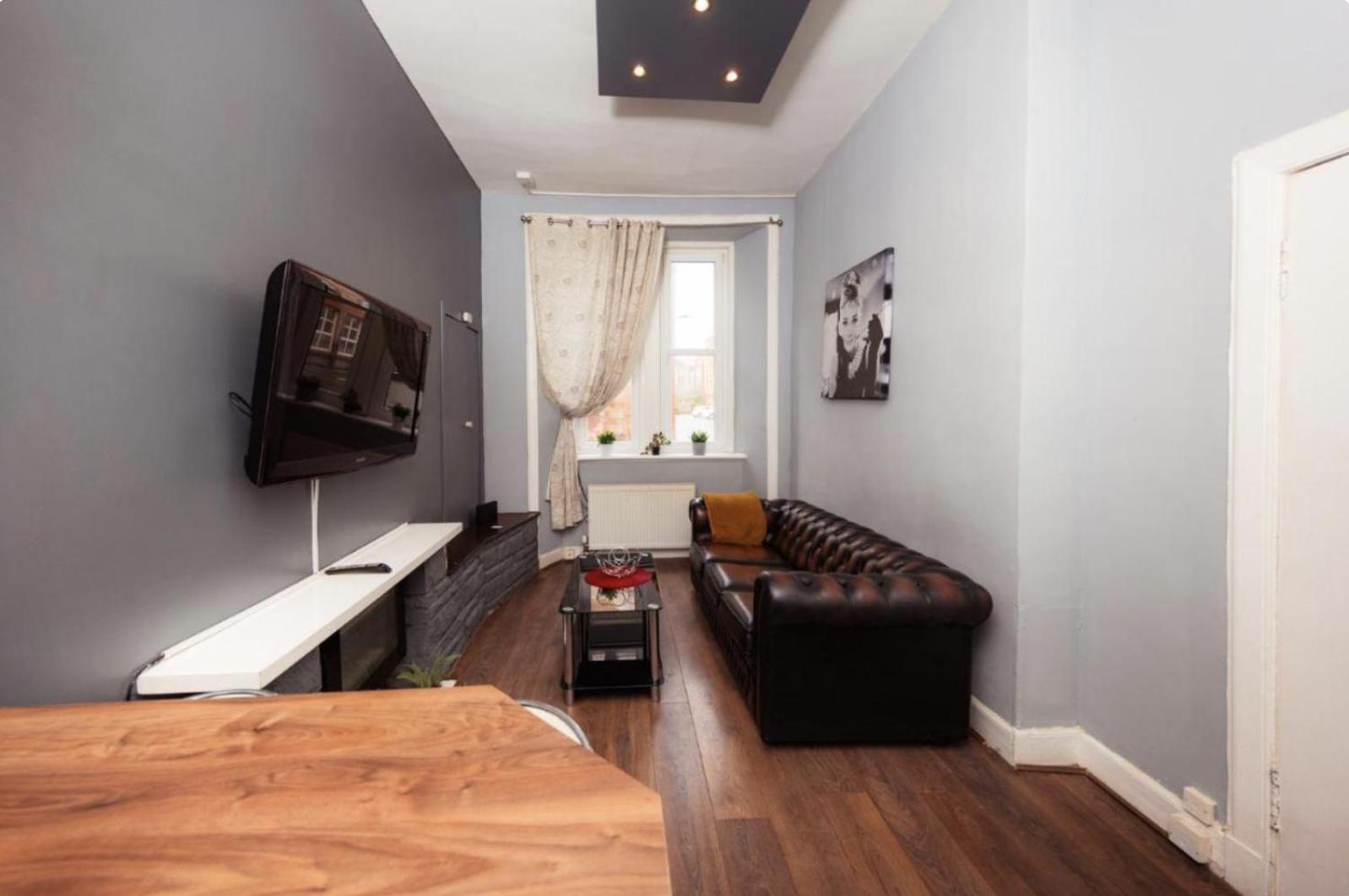 Warm Apartment By Holyrood Palace! Эдинбург Экстерьер фото
